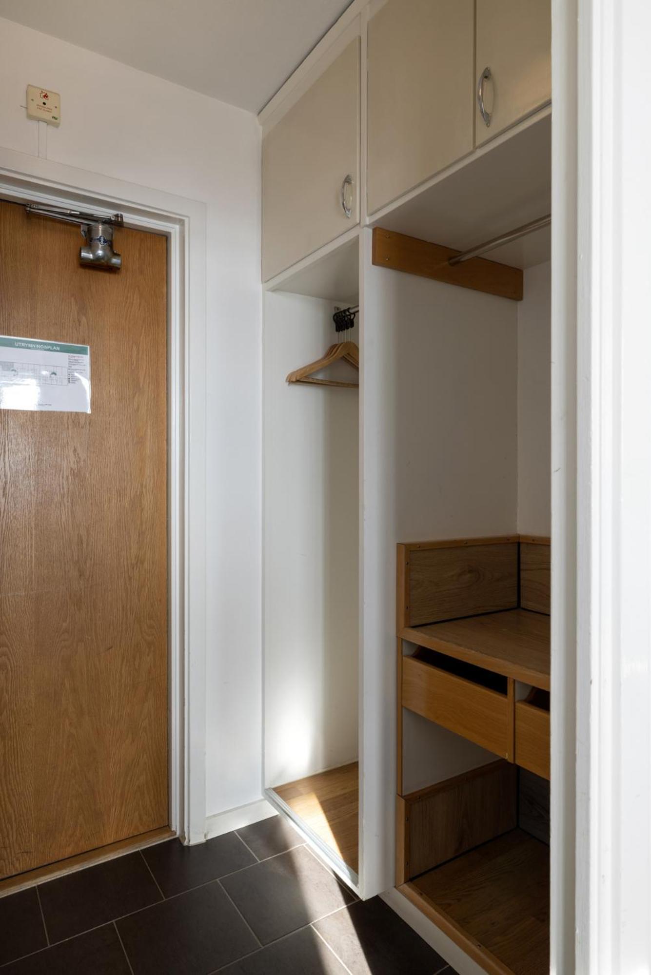 Hotel Bishops Arms Mora Room photo